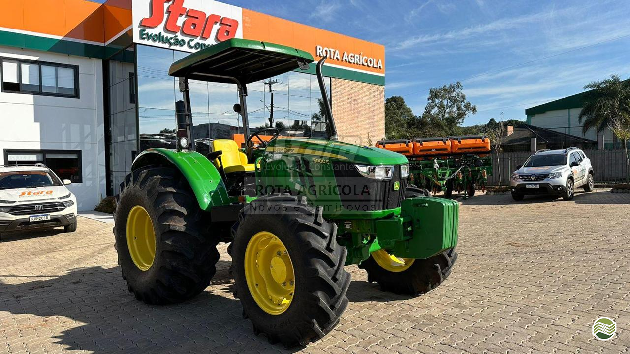 TRATOR JOHN DEERE JOHN DEERE 5080E Tração 4x4 Rota Agrícola - Stara TAPEJARA RIO GRANDE DO SUL RS